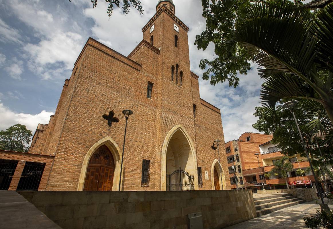 Iglesia San José en el municipio de Envigado. Foto Camilo Suárez