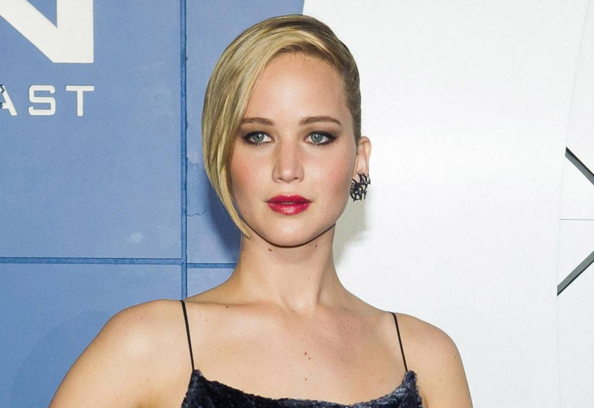 La ganadora del Oscar Jennifer Lawrence se encuentra en el noveno lugar. En 2014, cuando se publicaron fotos de ella desnuda ayudó a redireccionar la narrativa sobre la filtración de este tipo de contenido de las celebridades. FOTO AP