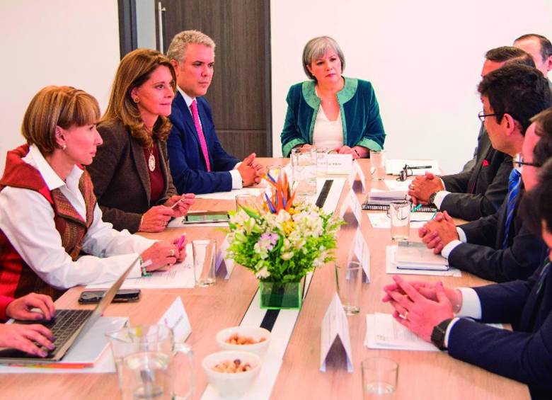 Antes de viajar a Estados Unidos el presidente electo, Iván Duque, dejó andando los equipos del empalmen con el gobierno saliente del presidente Juan Manuel Santos. FOTO Presidencia