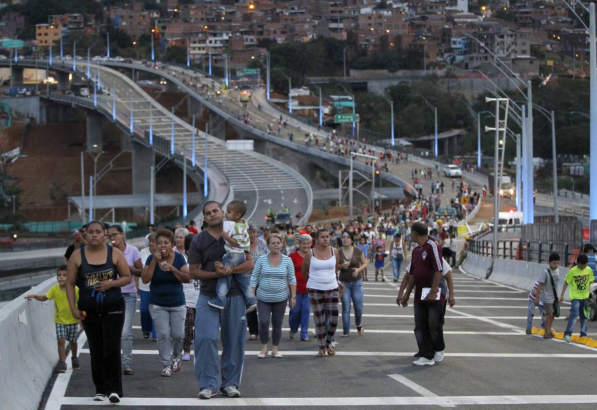 235.000 millones de pesos costó la obra que conecta a la zona nororiental con la noroccidental. FOTO JAIME PÉREZ MUNEVAR