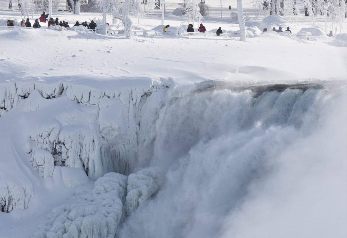 Este fenómeno se da por el frío polar que actualmente afecta a Norteamérica. FOTO AP