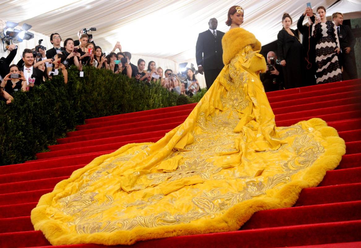 Rihanna llegó con la cola más larga. FOTO AP
