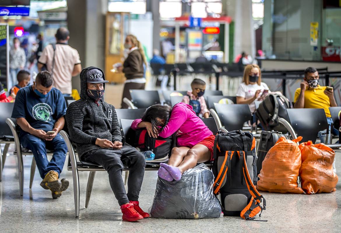 Para los demás municipios antioqueños, no contemplados en el listado, rige el cierre de fronteras con los decretos oficiales, que implican que solo pueden desplazarse hacia allá las personas cuyos oficios y profesiones estén autorizados por el Gobierno Nacional. Foto Juan Antonio Sánchez Ocampo 