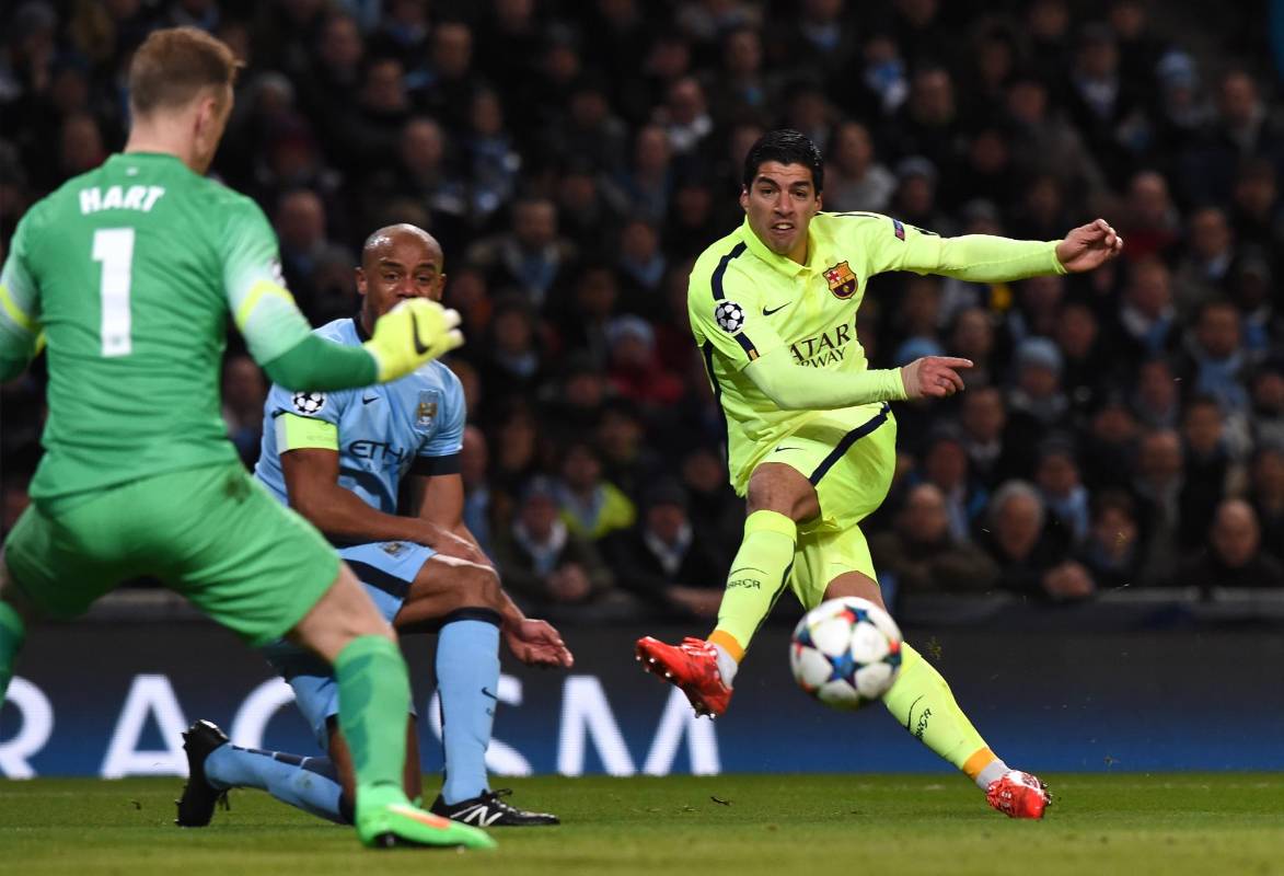 Los de Luis Suárez son los primeros goles del Barcelona en ante el Manchester City en el Etihad Stadium. FOTO AFP