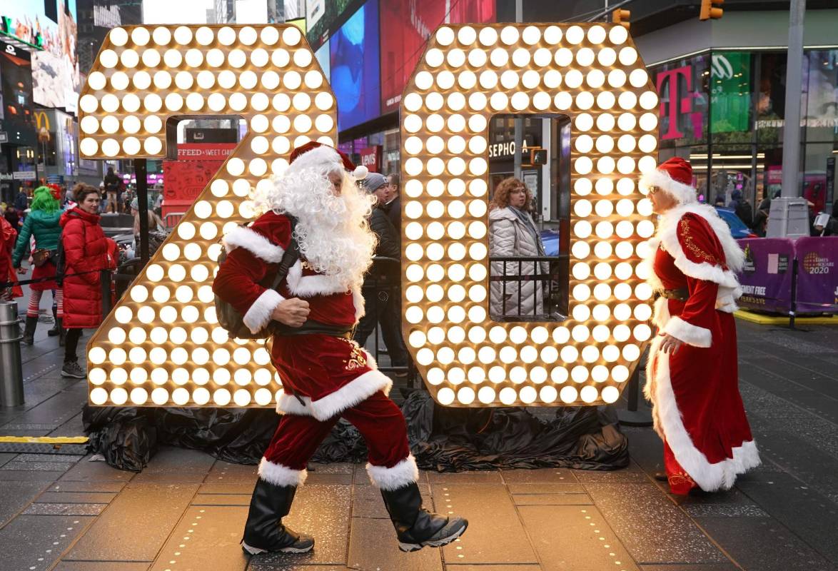 SantaCon nació en 1994 en San Francisco. Foto TIMOTHY A. CLARY - Afp