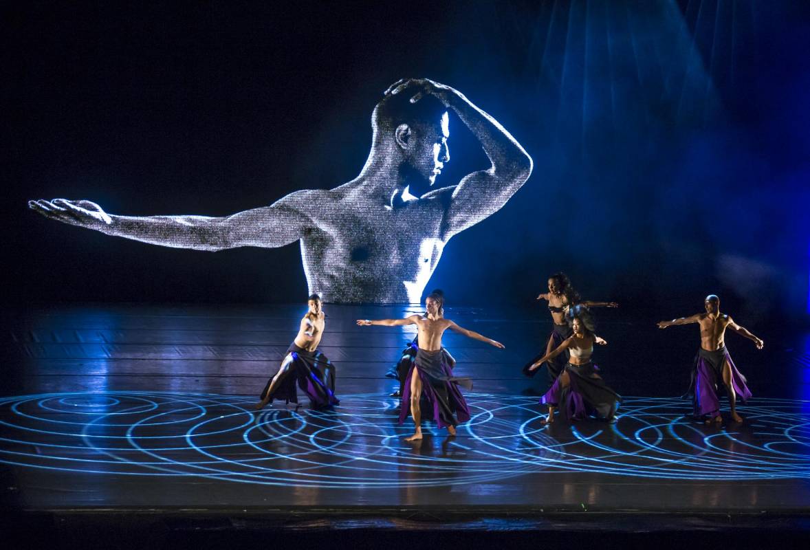 Wilson Torres, Érika Meneses, María Teresa Restrepo, Andrés Melchor, Osman Jaedy y Ahmaud Culver integran Danza Concierto. FOTO JUAN ANTONIO SÁNCHEZ OCAMPO