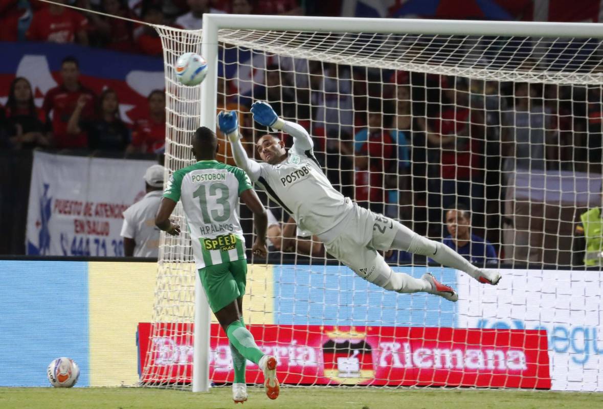 Christian Vargas vio vulnerar su arco en dos oportunidades FOTO: ROBINSON SÁENZ
