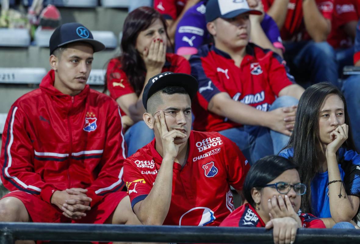 Las caras tristes de sus seguidores se vio reflejada durante los 90 minutos. Foto: Robinson Sáenz Vargas