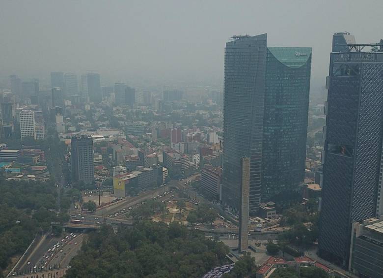 La contaminación ha llegado a niveles excesivos en grandes urbes como Ciudad de México. La capital mexicana tiene más de 21 millones de habitantes. FOTO EFE 