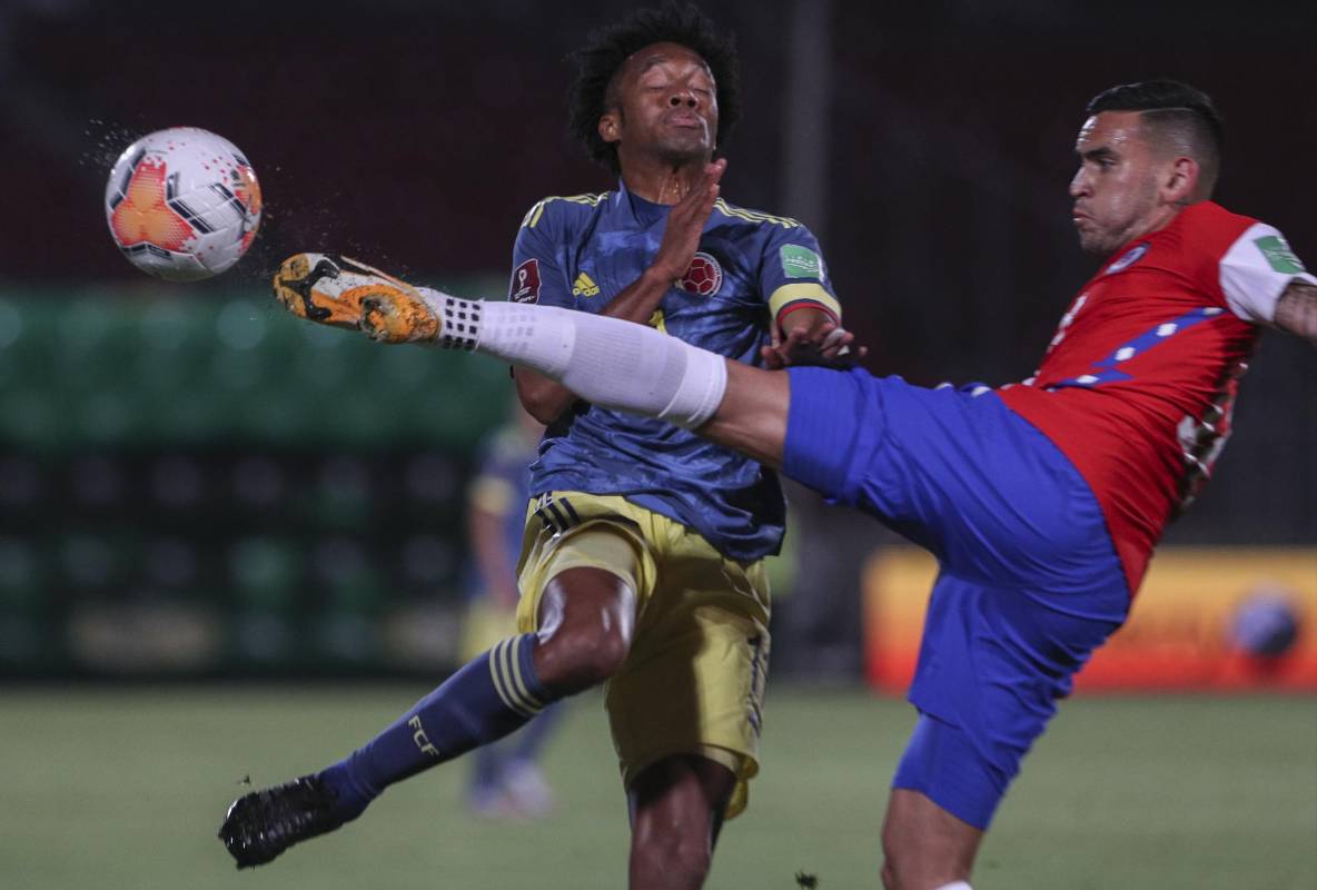 Juan Guillermo Cuadrado, es uno de los jugadores más destacados en estas dos primeras fechas de eliminatoria. Foto AFP