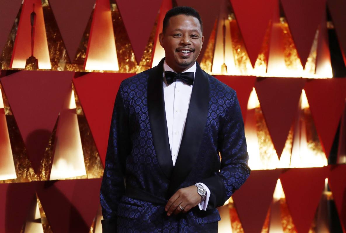 Terrence Howard muy criticado por su traje. FOTO Reuters