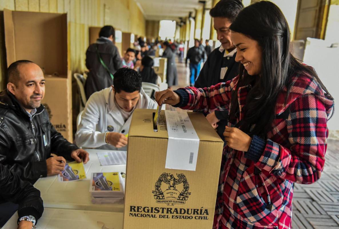 Para que el plebiscito sea válido se requiere que la opción del “sí” obtenga al menos el 13 % del censo electoral de 34.899.945 ciudadanos, lo que significa que necesitará como mínimo 4.536.992 votos. FOTO AFP