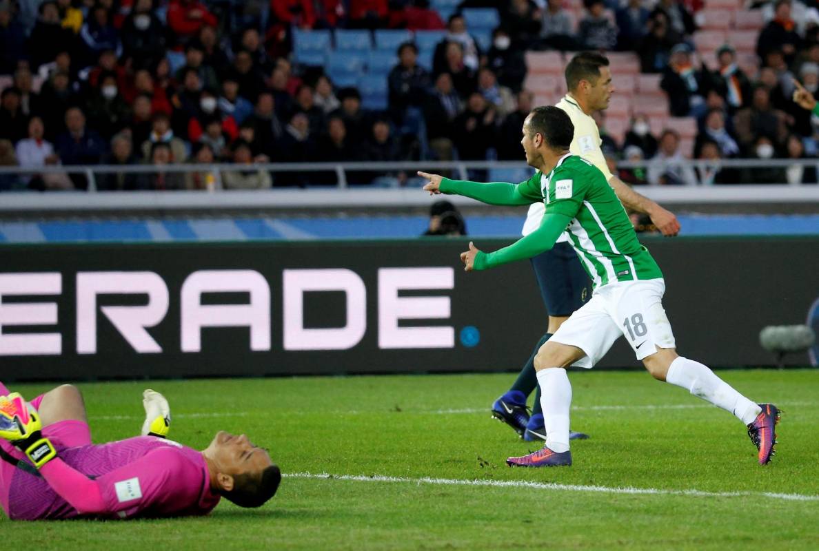Atlético duplicó la ventaja a los 26 minutos, Berrio logró una vistosa jugada individual por el costado derecho y sirvió el esférico para que Alejandro Guerra marcara el 2-0. El cuadro colombiano no bajó los brazos y estuvo cerca de ampliar la ventaja, pero Jhon Mosquera dejó su disparo en el palo. FOTO REUTERS