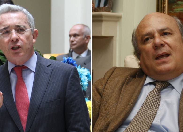 El expresidente Álvaro Uribe Vélez presentó unas supuestas entradas del expresidente de la Corte Suprema, César Julio Valencia, a Presidencia. FOTO COLPRENSA