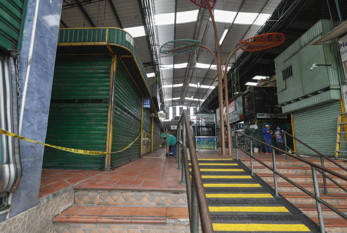Fue cerrada por irregularidades que encontró la Alcaldía de Medellín. Foto: Manuel Saldarriaga Quintero