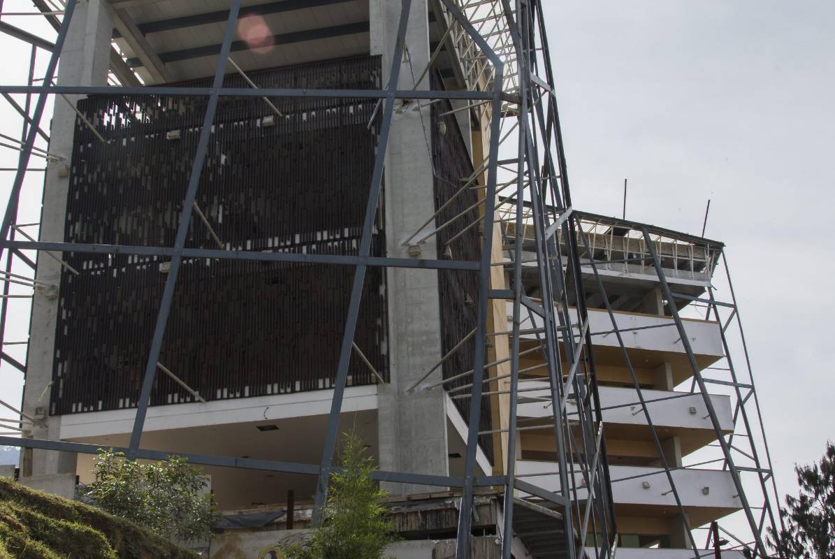 Un estudio de vulnerabilidad sísmica y diseños de intervención o repotenciación de la estructura definirá si es posible recuperar el parque o es necesario demolerlo. FOTO ROBINSON SÁENZ