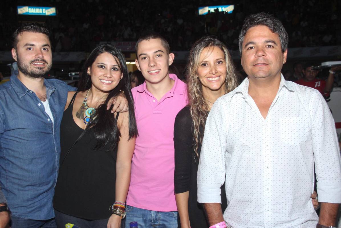 Julián Palacio, Mónica Chu, Felipe Mejía, Marcela Toro y Beto Arango. Foto Cámara Lúcida.