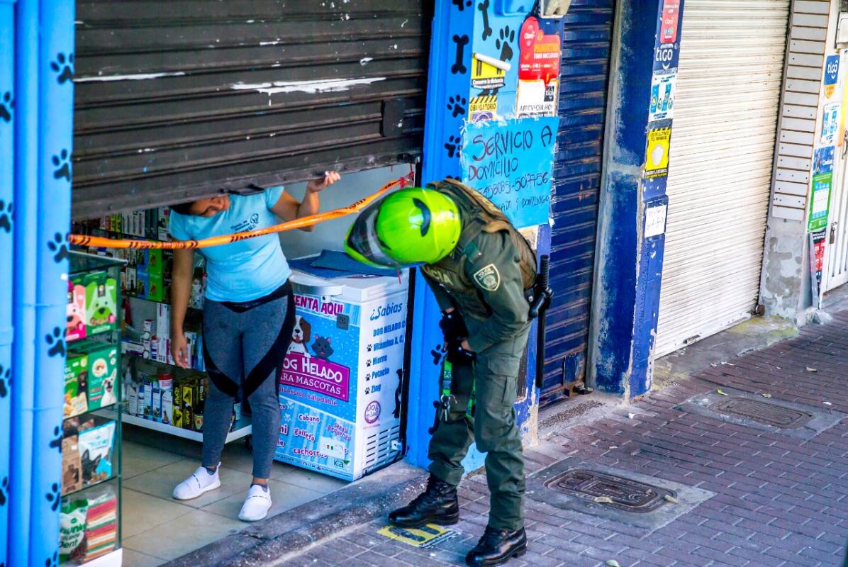 Con las medidas aplicadas en todos los barrios de Medellín se pretende evitar la propagación de coronavirus. FOTO JUAN ANTONIO SÁNCHEZ