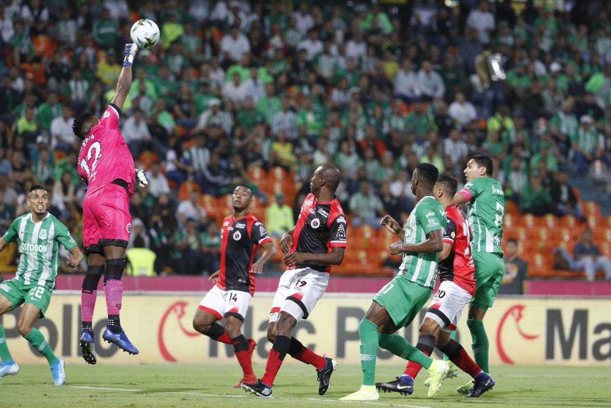 Con goles de Patricio Cucchi (9’) y Daniel Muñoz (51’ y 59’) el verde logró la primera victoria en su debut en el cuadrangular semifinal de la Liga. Foto: Manuel Saldarriaga
