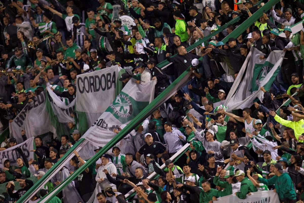 Se estima que alrededor de unos 13.000 hinchas del Atlético Nacional viajaron a Quito a apoyar a su equipo. FOTO Reuters