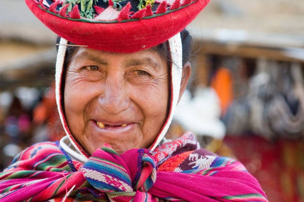 Retratos de las diferentes mujeres en Latinoamérica para descubrir sus diferencias. Tan diferentes y en el fondo tan iguales. Trabajo gráfico logrado en Perú, Bolivia y el Amazonas colombiano. Foto: Adriana Goenaga. Si desea participar ingrese a www.elcolombiano.com/mimejorclic