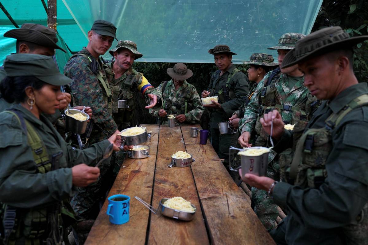 El proceso de entrega de armas de Farc avanza en las zonas veredales. FOTO FEDERICO RÍOS (REUTERS)