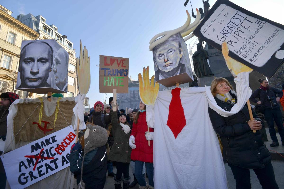 Trump, conocido por su retórica polémica y divisiva, aseguraba que “cuando eres una estrella, (las mujeres) te dejan hacerlo. Puedes hacer lo que quieras. Puedes agarrarlas por el coño”. FOTO AFP