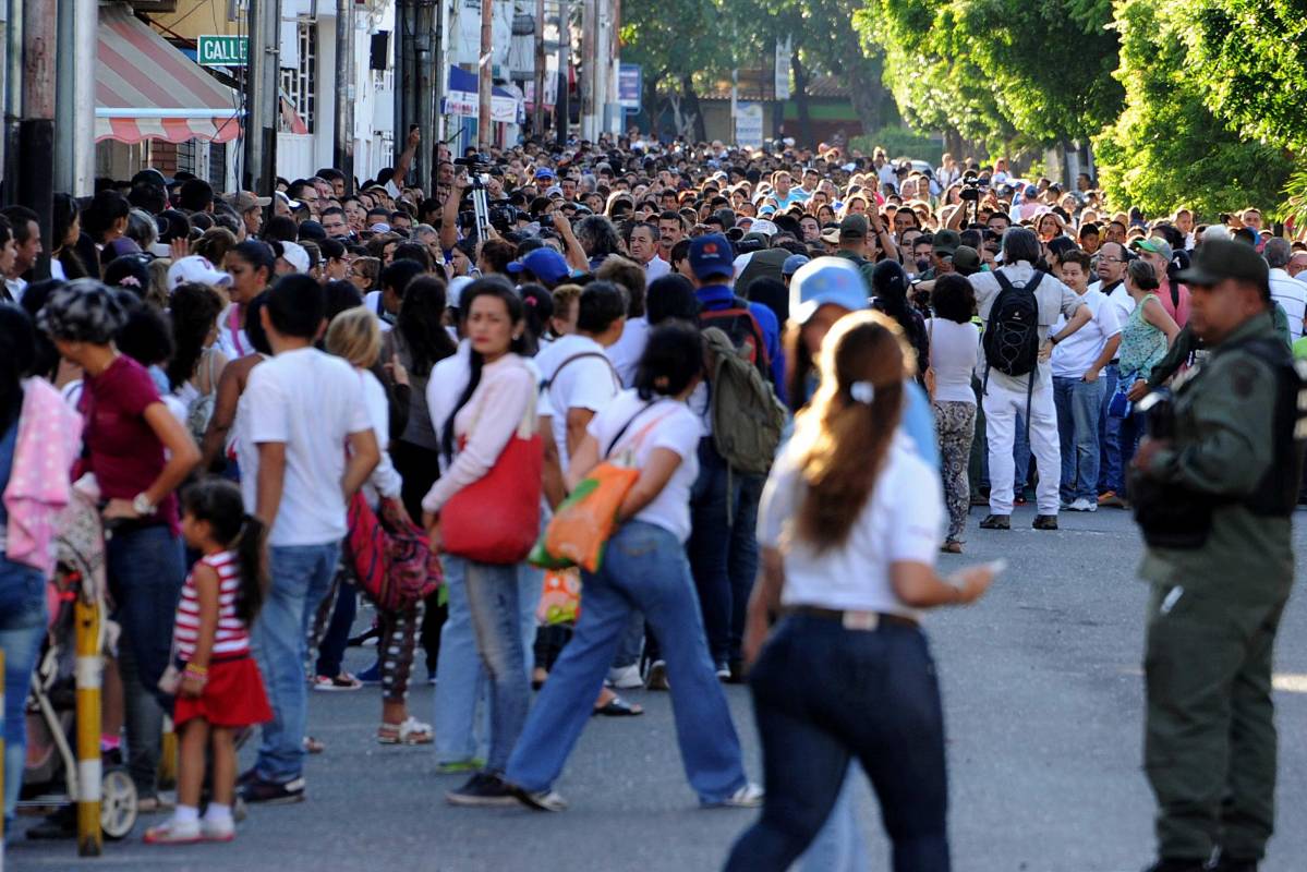 Asimismo, las autoridades venezolanas acordaron la deportación masiva de más de 1.000 colombianos sin residencia legal en Venezuela. FOTO AFP