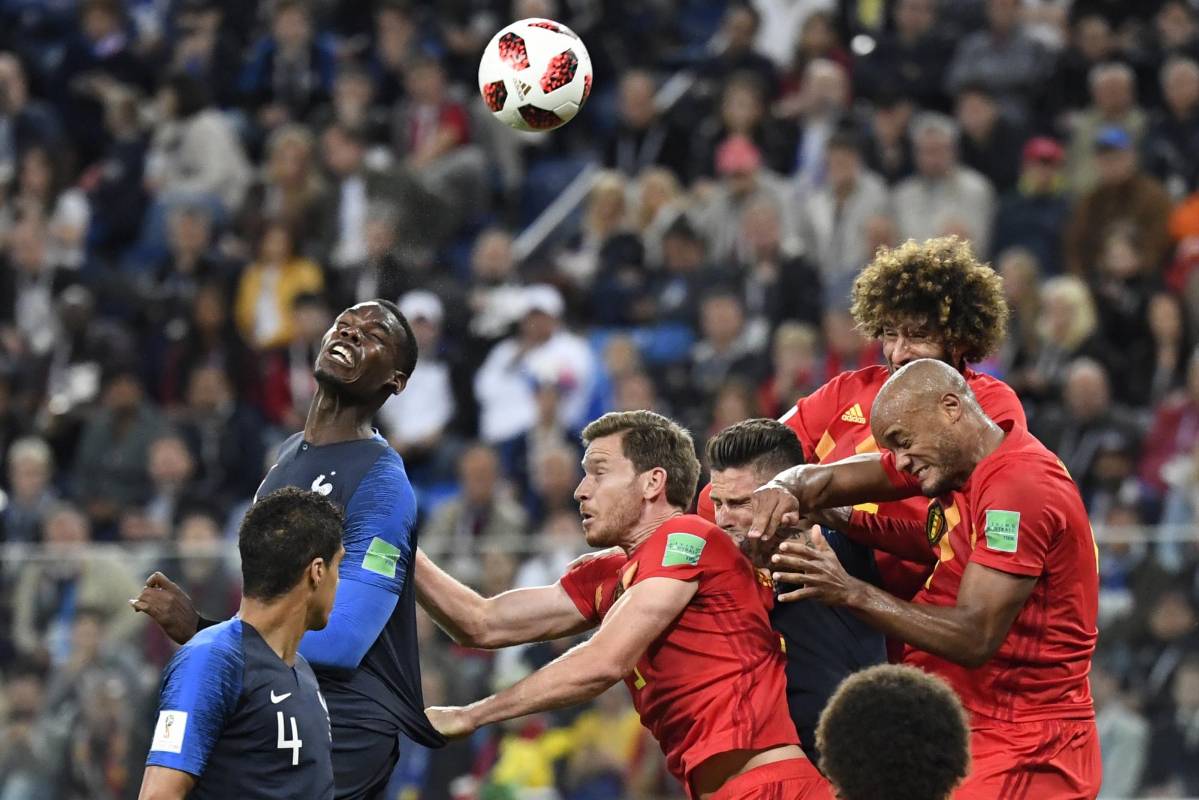 Con un solitario gol de Samuel Umtiti los franceses se metieron en la final de la Copa del Mundo y dejaron por fuera a la sorprendente Bélgica, que ahora disputará el partido por el tercer puesto. Foto : AFP