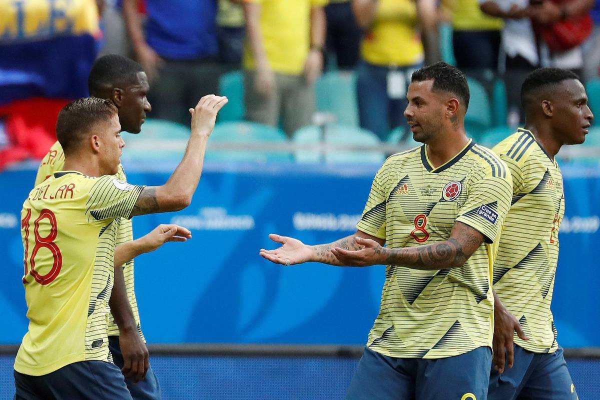 A la espera de lo que ocurra con Chile, líder de ese mismo grupo con seis unidades, Colombia se convierte en la selección de mejor campaña de la Copa América en la primera fase. FOTO EFE
