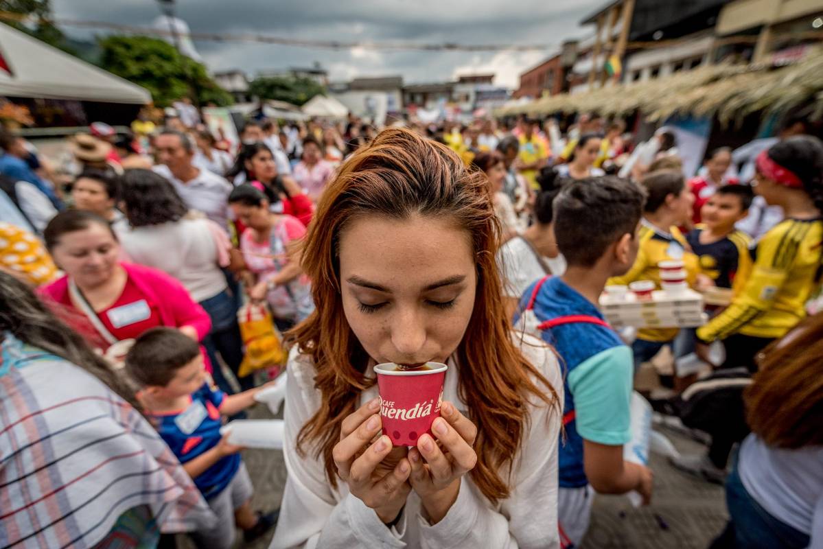 Ante la mirada del mundo se alcanzó este objetivo. El café que se degustó es el primero a nivel mundial elaborado con tecnología sensorial. FOTO COLPRENSA