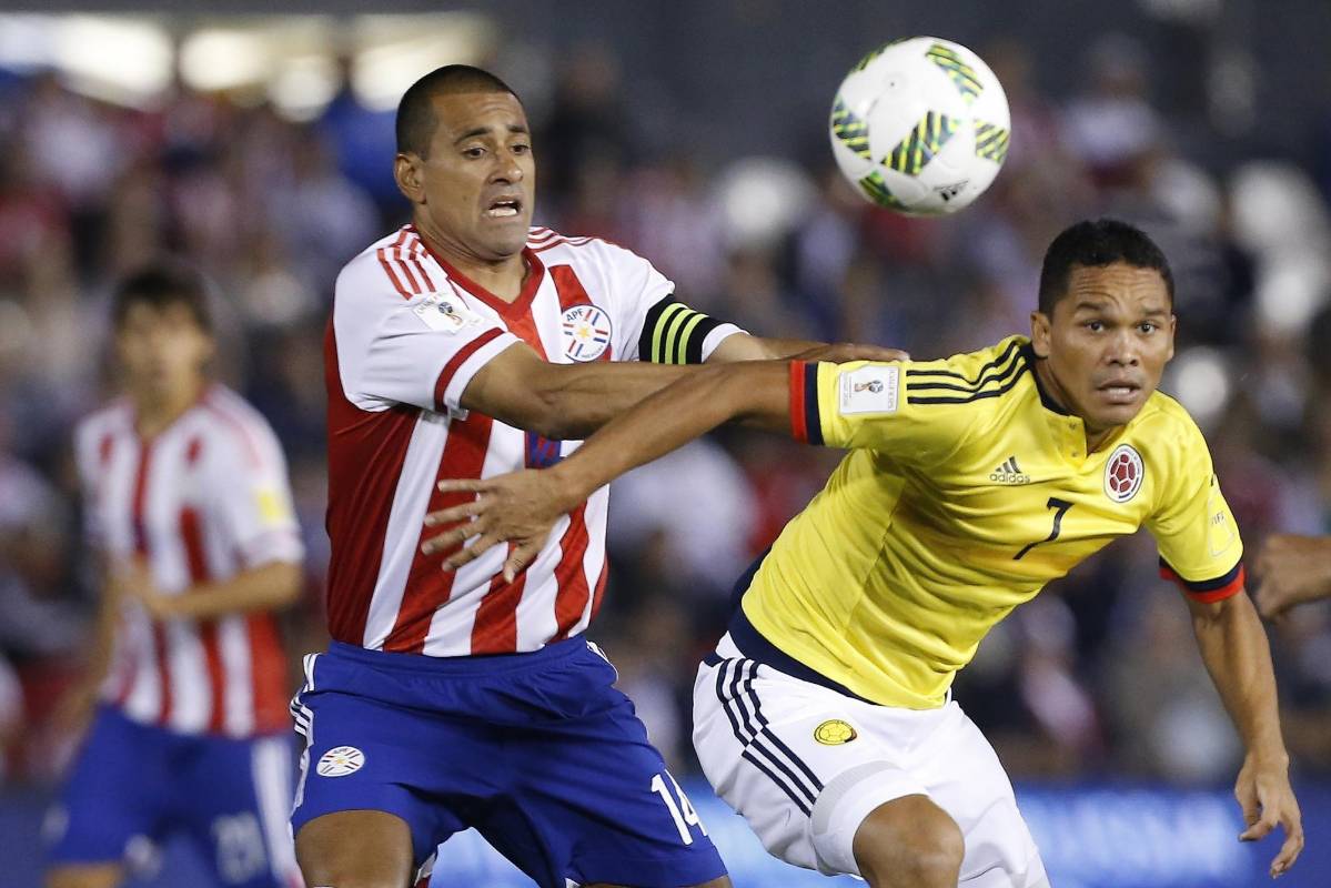Colombia fue superior en el primer tiempo, en el que el equipo mostró una mejor distribución del balón y generó mayor peligro. FOTO AP