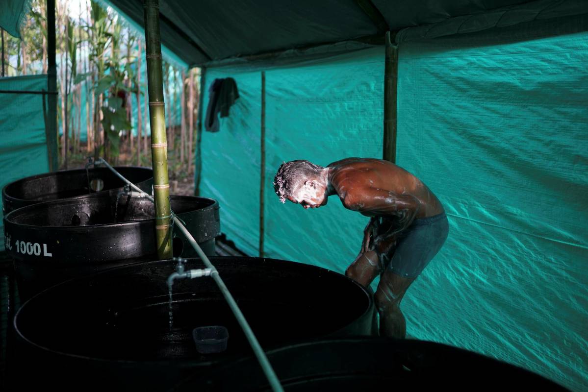 El proceso de entrega de armas de Farc avanza en las zonas veredales. FOTO FEDERICO RÍOS (REUTERS)