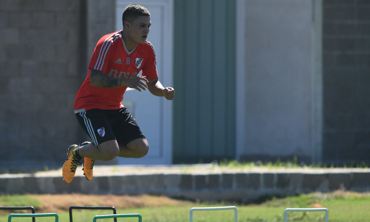 De inmediato Quintero empezó con los trabajos físicos con el objetivo de ponerse a tono para la competencia con los de la banda cruzada. FOTO TOMADA DE RIVER PLATE