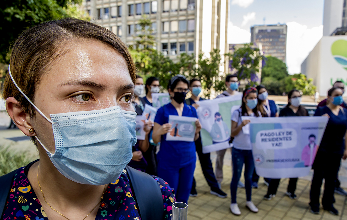 Los profesionales de la salud también se reunieron en Bogotá, Cartagena, Montería, Bucaramanga y Cali. FOTO JUAN ANTONIO SÁNCHEZ OCAMPO