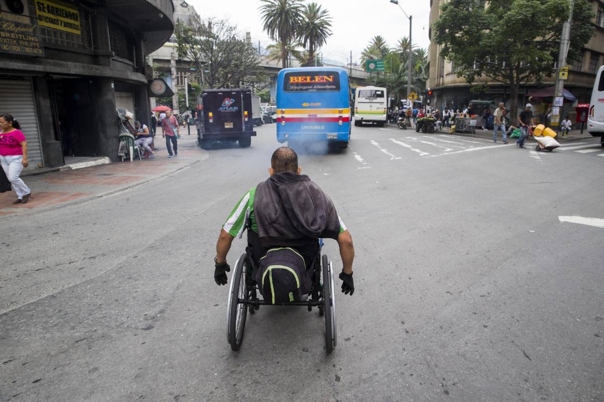 Avenida La Playa con Palacé en el centro de Medellín. Foto: Esteban Vanegas