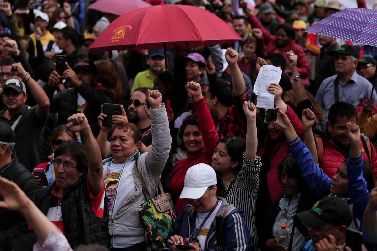 Los maestros expresaron su inconformidad con el presupuesto para la educación, la corrupción en el Programa de Alimentación Escolar (PAE), la necesidad de mejorar la infraestructura escolar y la participación. FOTO: Colprensa