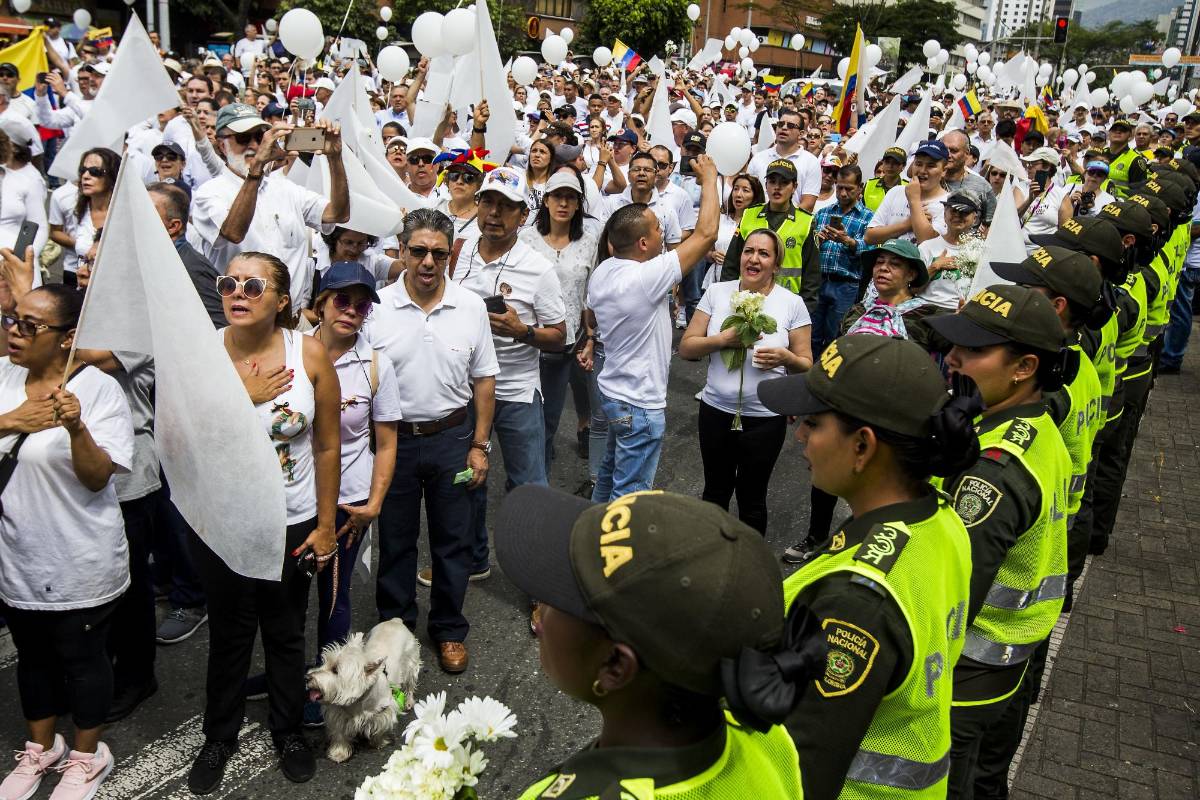 La marcha salió desde el Parque de los Deseos y terminó en el parque de Las Luces. Foto Juan Antonio Sánchez Foto Julio Herrera