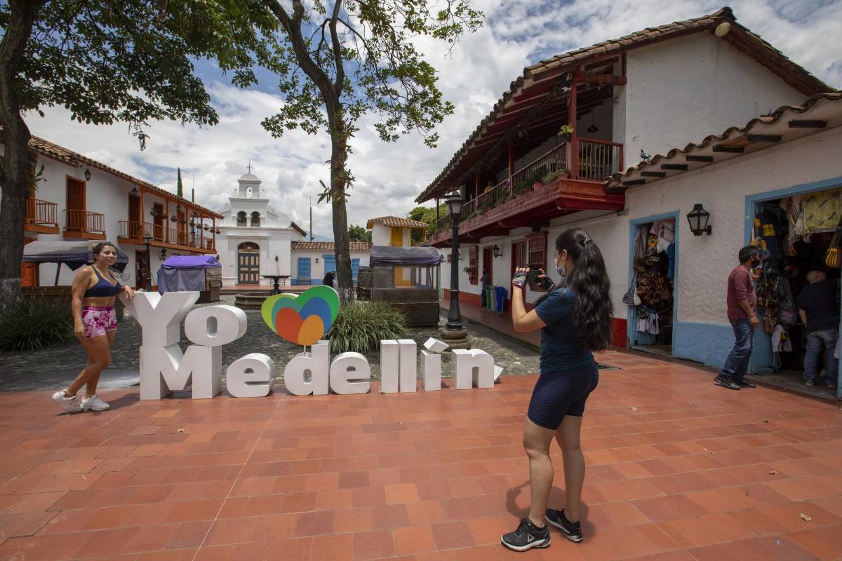 El lugar ahora se puede visitar todos los días desde las 5:00 a.m. hasta las 11:00 p.m, por el momento se pueden realizar actividades turísticas, deportivas y ambientales, aún no se habilitan los parqueaderos. Foto: Edwin Bustamante.