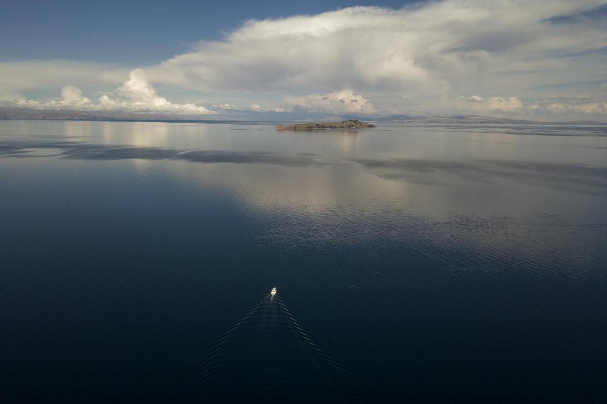 Las islas del sol y de la luna son dos enclaves en el centro del lago que constituyen la principal atracción para los turistas que visitan esta región. Foto: Esteban Vanegas