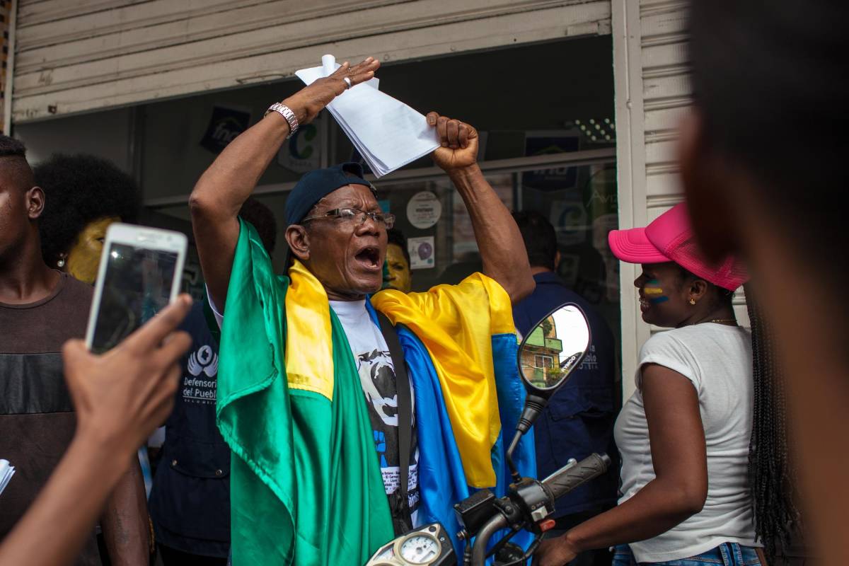 La marcha fue masiva debido a que los pobladores de Chocó afirman que los gobiernos locales y nacional tienen deudas históricas con el departamento. Foto: El Murcy
