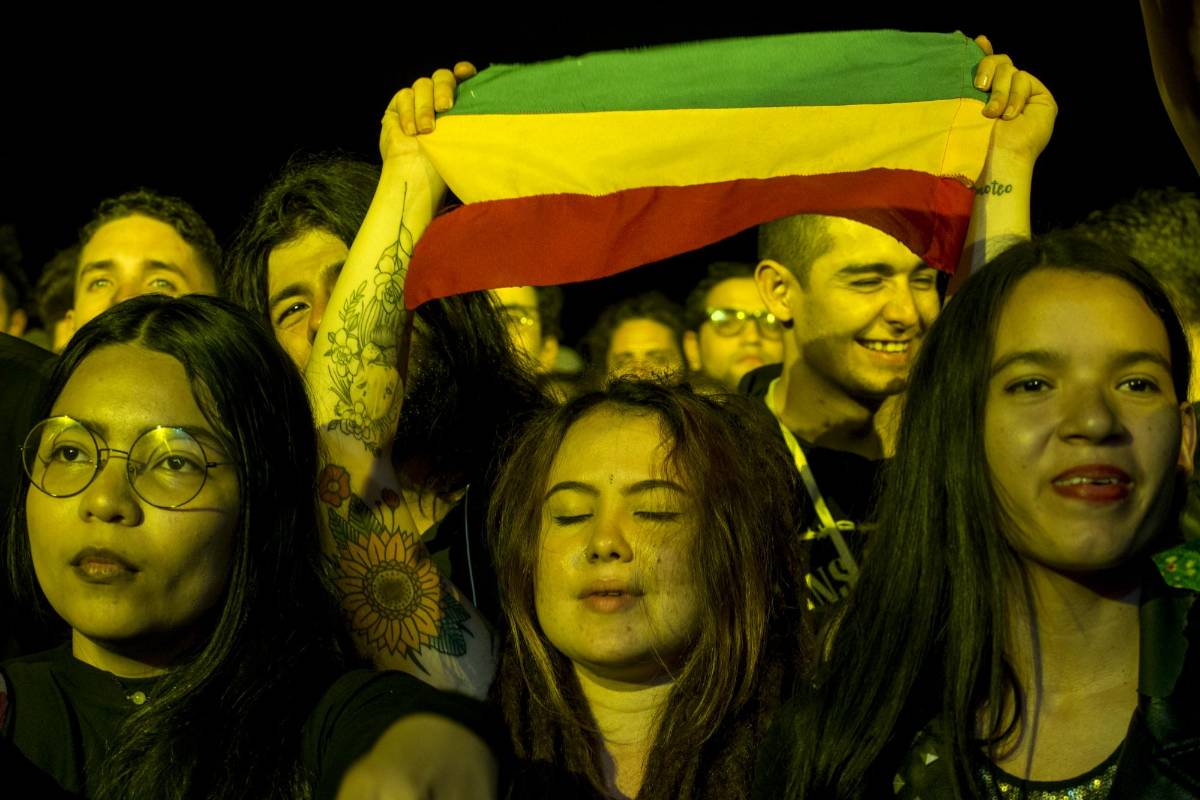 El clima ayudó a que miles de personas disfrutaran de las bandas durante toda la tarde y la noche. Foto: Santiago Mesa