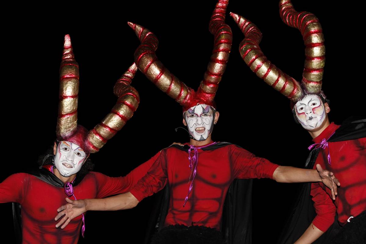 Más de 800 artistas de Medellín, municipios de Antioquia y algunos pueblos del país acudieron a esta cita con el folklor. Foto Henry Agudelo
