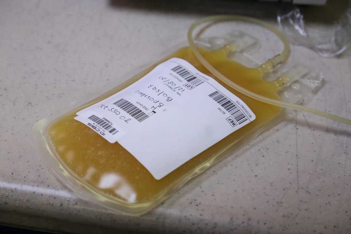 En el Instituto Distrital de Ciencia, Biotecnología e Innovación en Salud (IDCBIS) se llevan a cabo los estudios del uso de plasma de convalecientes para el tratamiento de pacientes con covid-19. FOTO COLPRESA