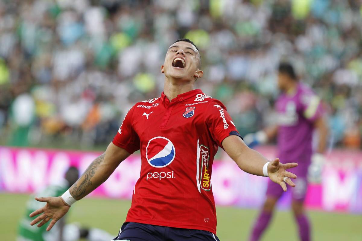 Leonardo Castro autor de las dos anotaciones rojas. FOTO JAIME PÉREZ