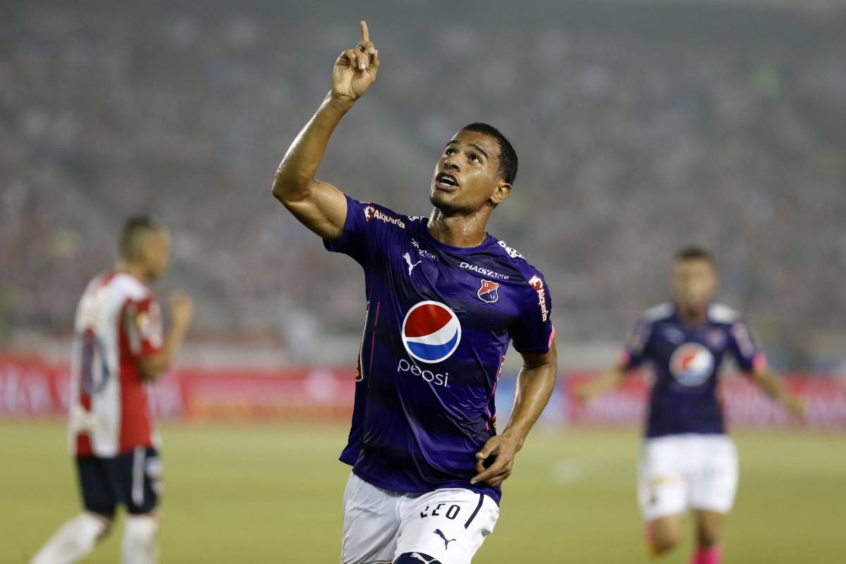 En el juego de ida, en Barranquilla, el cuadro rojo sacó un valiosos empate, 1-1, gracias a la anotación de Juan David Cabezas. Este domingo, en el Atanasio se definirá el campeón del apertura 2016. FOTO Juan Antonio Sánchez