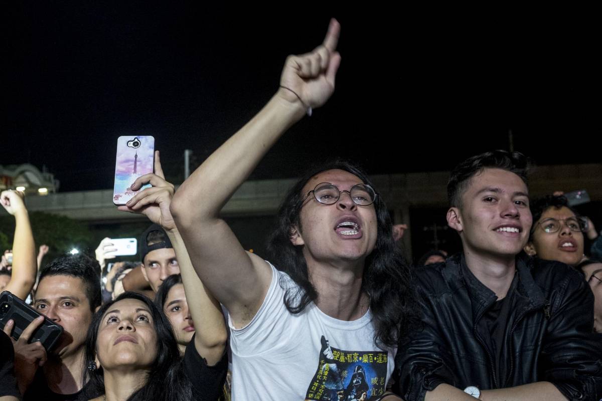 El clima ayudó a que miles de personas disfrutaran de las bandas durante toda la tarde y la noche. Foto: Santiago Mesa