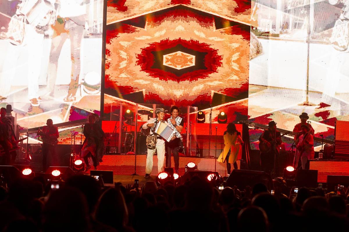 La Macarena, que estuvo llena, fue el escenario escogido para iniciar Vives Tour Colombia. FOTO CAMILO SUÁREZ