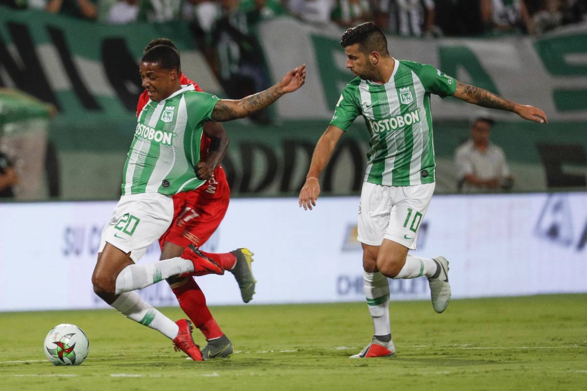 Se han disputado 246 duelos entre ambos equipos por la liga, 86 triunfos verdes, 84 triunfos rojos y 75 empates. Foto: Manuel Saldarriaga Quintero