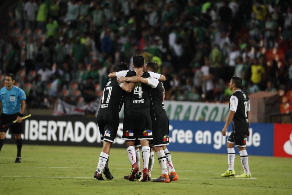 El empate clasificó a ambos equipos y le entregó el liderato al conjunto verde de la montaña. FOTO RÓBINSON SÁENZ